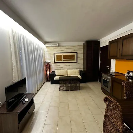 Vip Club Oazis 4* Sunny Beach